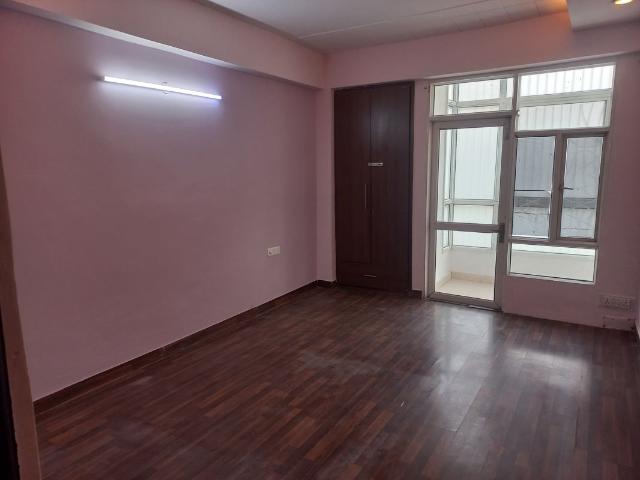 Flat for sale in Noida, Gautam Buddha Nagar