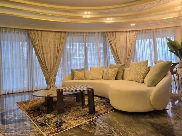 Flat for sale in Dadar West, Mumbai City District