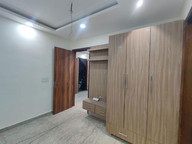 Property for sale in North Delhi, Deri