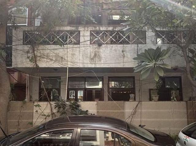 House for sale in Sector 41, Noida