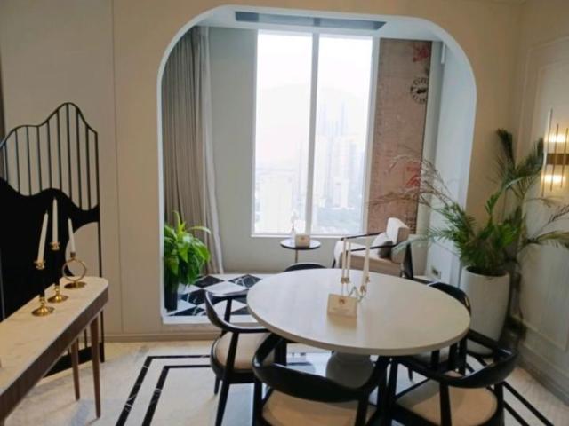 Flat for sale in Colaba, Mumbai City District