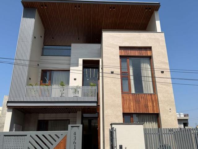 Villa for sale in Kharar, Sahibzada Ajit Singh Nagar