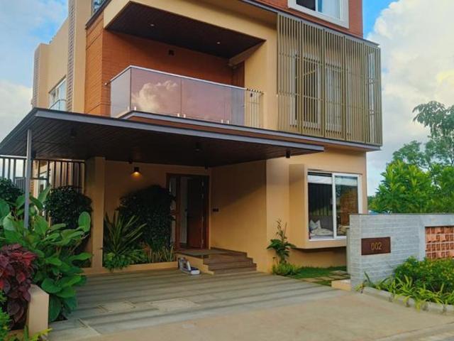 Villa for sale in Gangasandra, ಗೋಲ್ಲಹಳ್ಲಿ