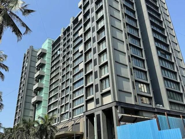 Flat for sale in Santacruz West, Mumbai