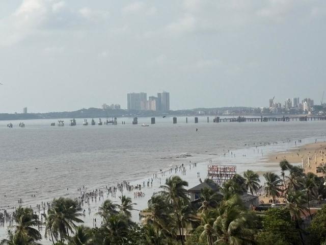 Flat for sale in Land's End, Mumbai