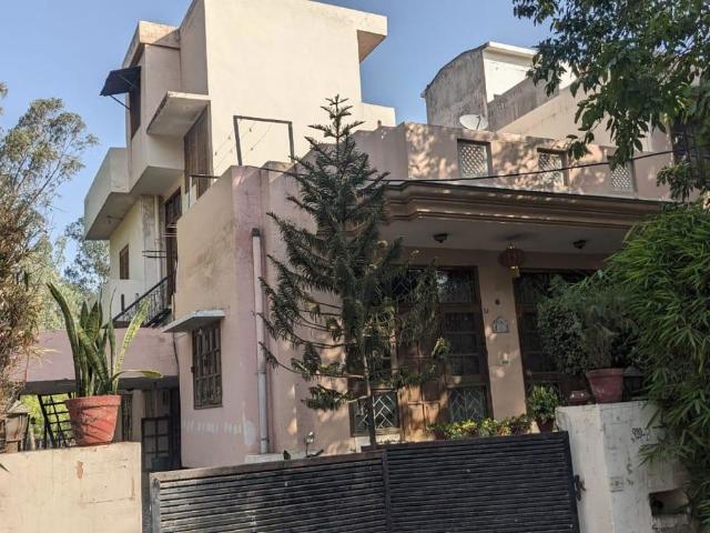 Villa for sale in HUDA, Gurugram