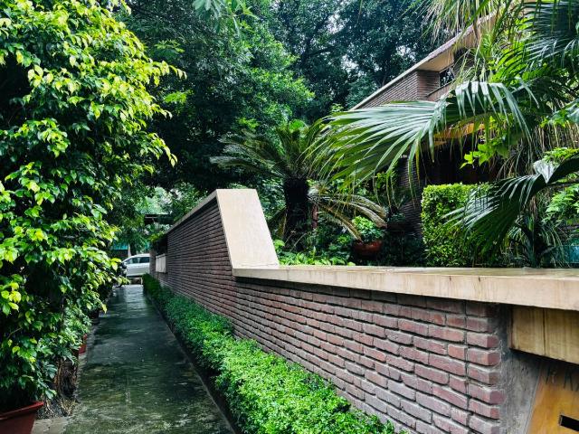 Villa for sale in Neeti Bagh, Delhi