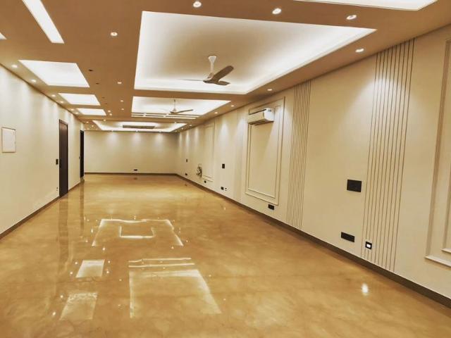 Villa for sale in Central Delhi, Deri