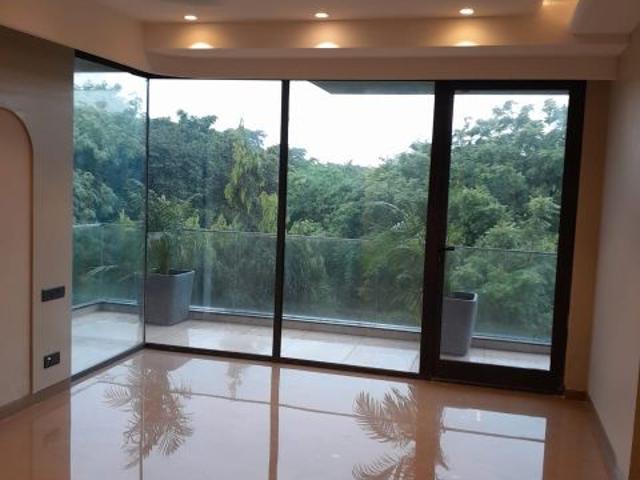 Villa for sale in South Delhi, Deri