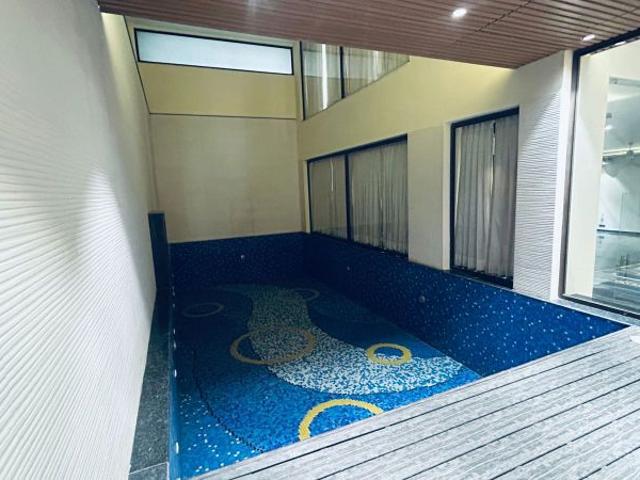 House for sale in Deri