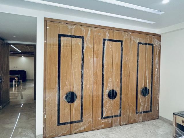 Villa for sale in South Delhi, Deri