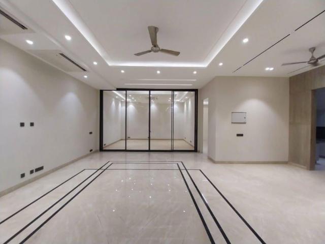 Villa for sale in Deri