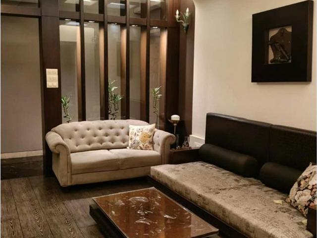 Flat for sale in Oshiwara, Mumbai