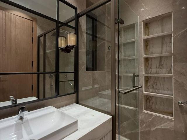 Villa for sale in Central Delhi, Deri
