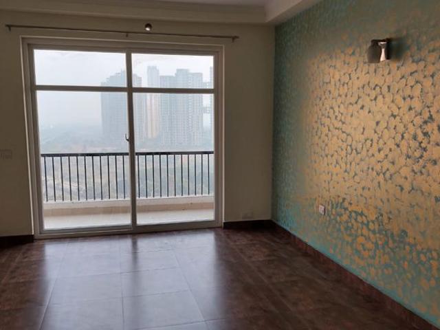Flat for sale in Sector 45, Noida