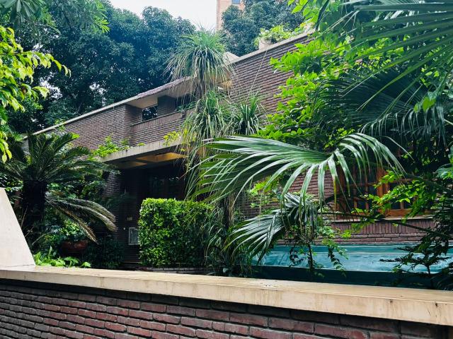 Villa for sale in South Delhi, Delhi