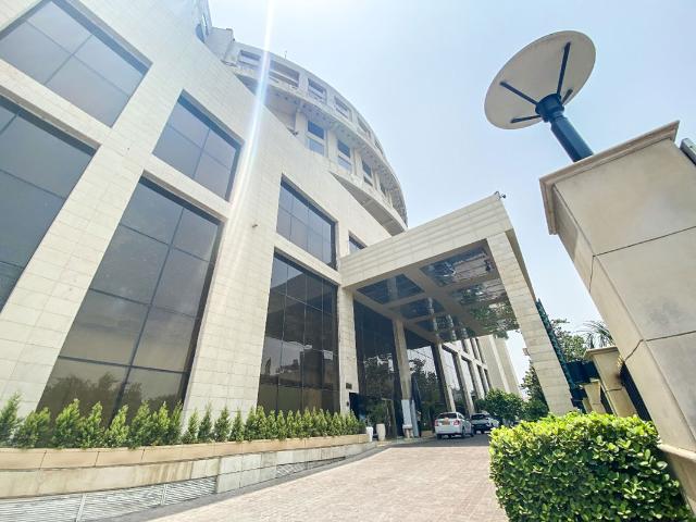 Flat for sale in South West Delhi, Deri