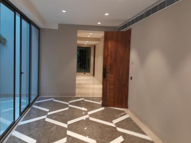 Villa for sale in Vasant Vihar, Delhi