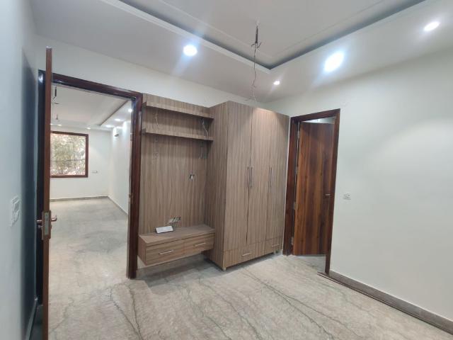 Property for sale in North Delhi, Deri