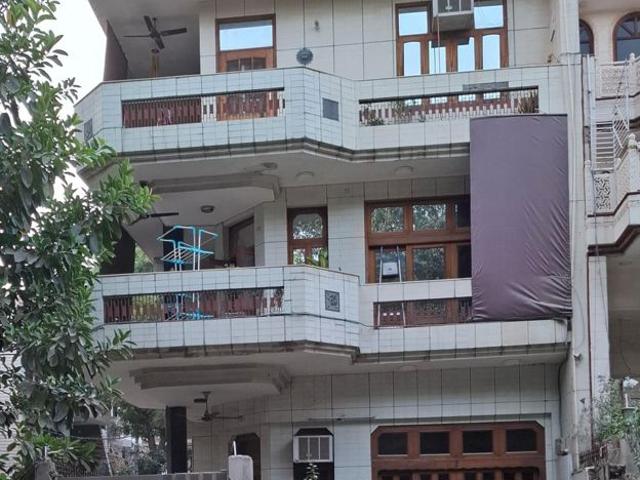 House for sale in Pitampura, Delhi