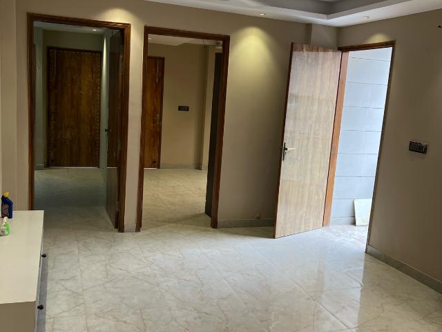 House for sale in South West Delhi, Deri