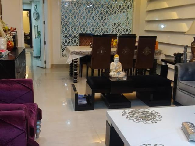 Villa for sale in Pushpanjali Enclave, Delhi