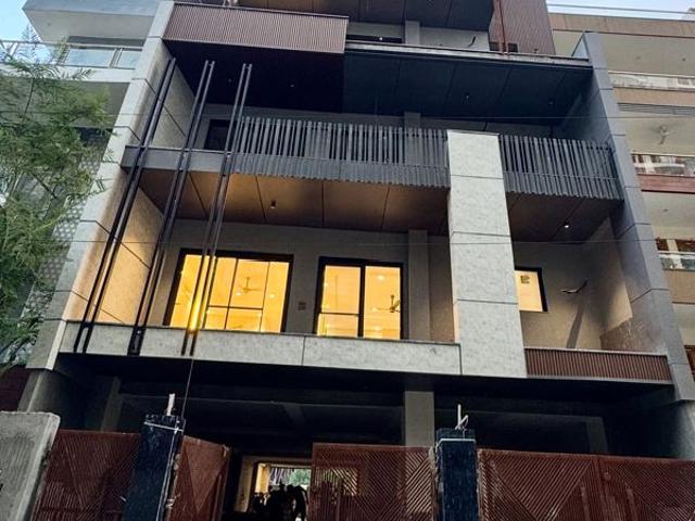 House for sale in Ashok Vihar - II, Delhi