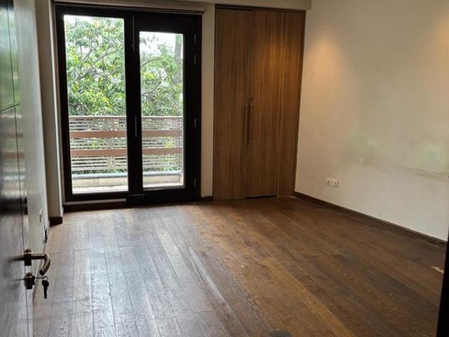 Villa for sale in Chhattarpur, Delhi