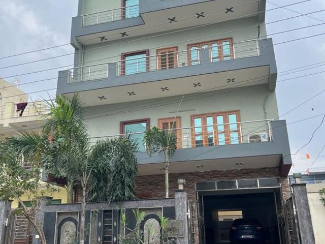 House for sale in Bajidpur, Noida