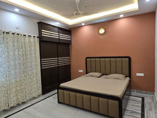 Villa for sale in Sector 55, Noida
