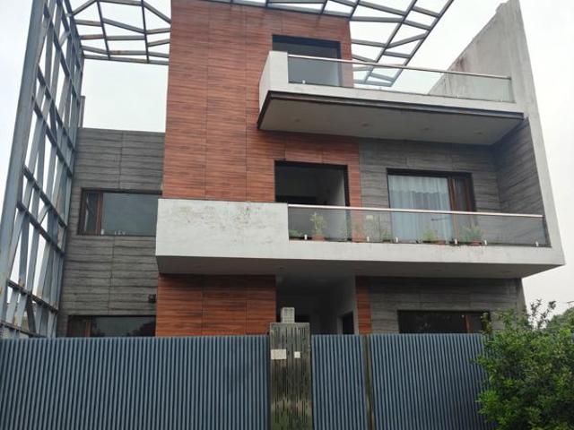 House for sale in Firozpur, Sahibzada Ajit Singh Nagar