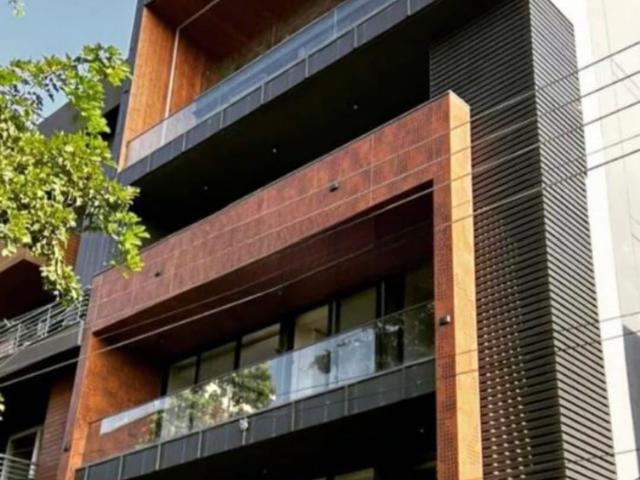 House for sale in Model Town, Delhi