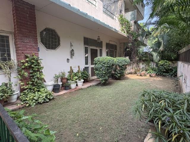 Villa for sale in Hariana