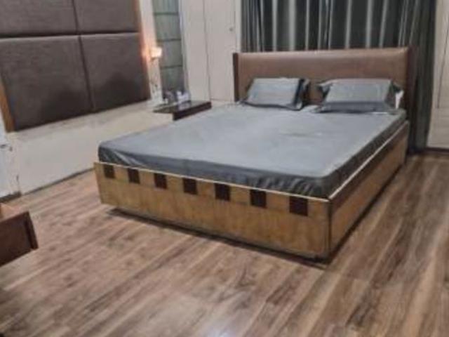 Flat for sale in Juhu, Mumbai