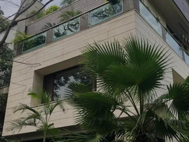 House for sale in Model Town, Delhi