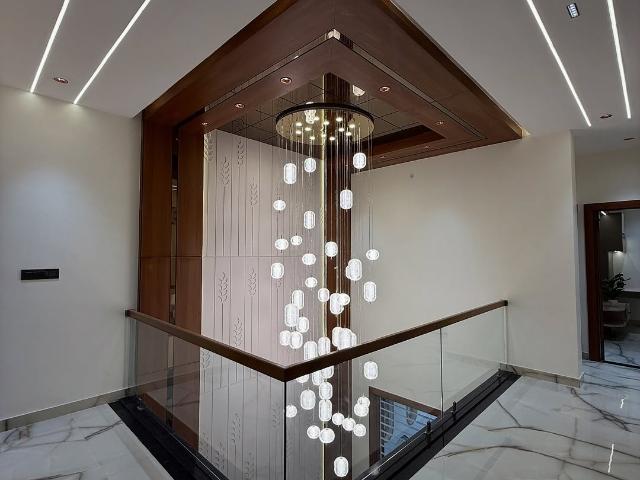 Villa for sale in Central Delhi, Deri