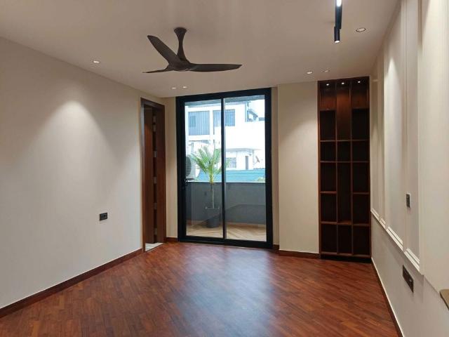 Villa for sale in Moti Bagh, Delhi
