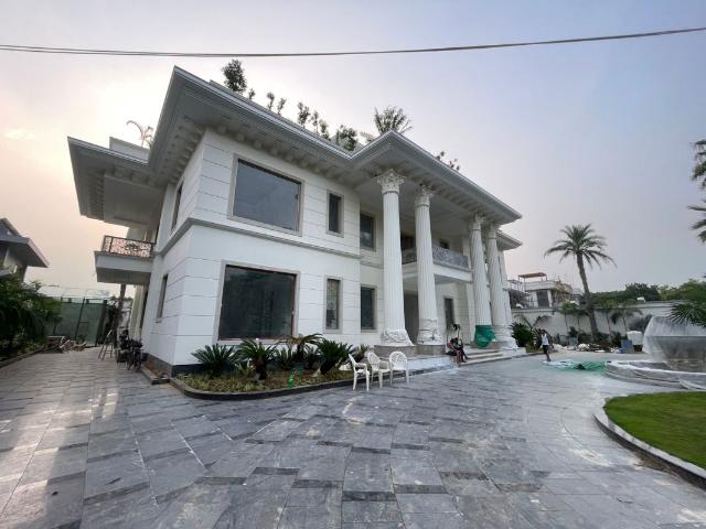 Villa for sale in South Delhi, Delhi