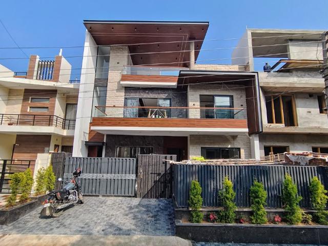 House for sale in Sector 72, Mohali