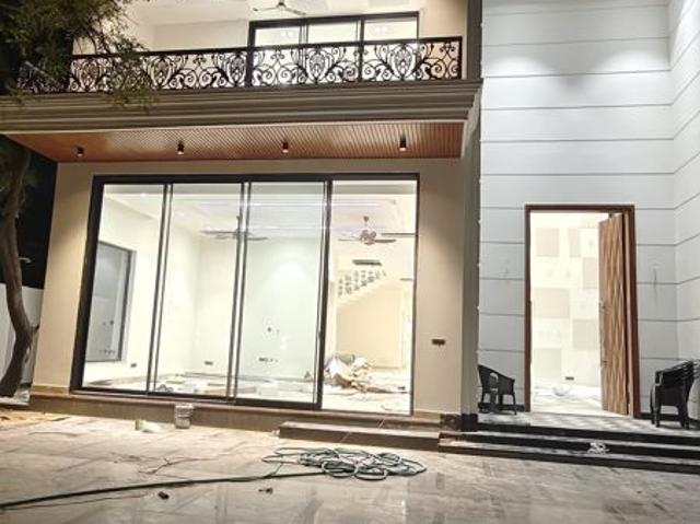 Villa for sale in Deri
