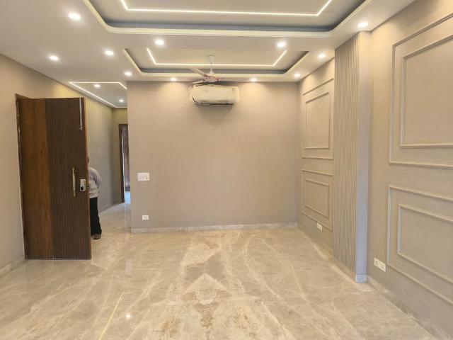 House for sale in Sainik Farm, Delhi