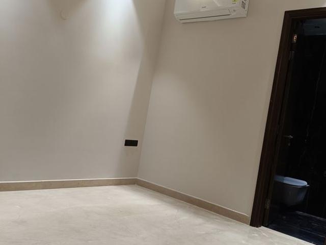 House for sale in Deri