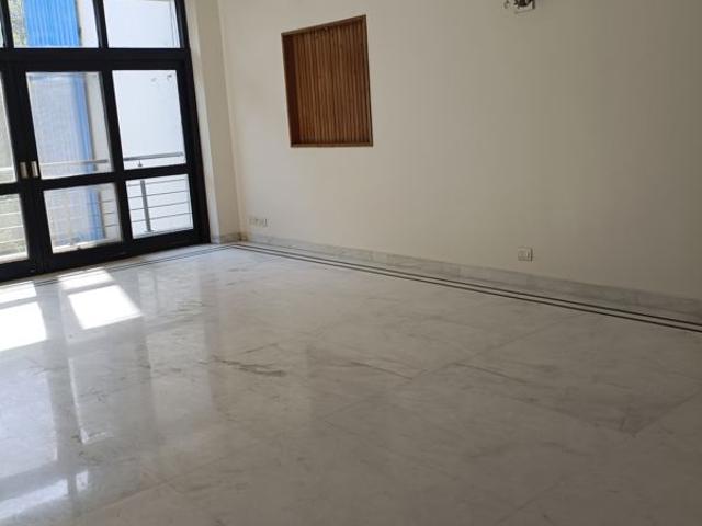 House for sale in Deri