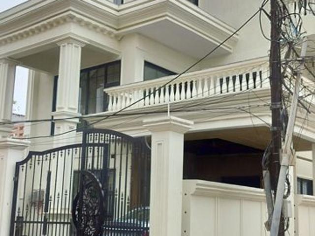Villa for sale in Hazratganj, Lucknow