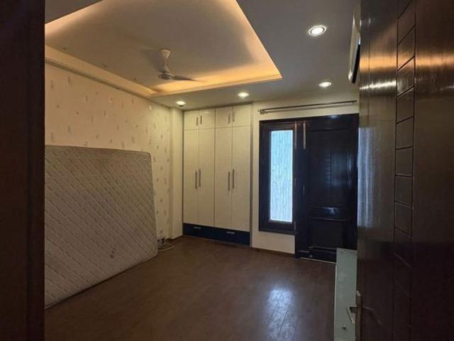 House for sale in Hariana