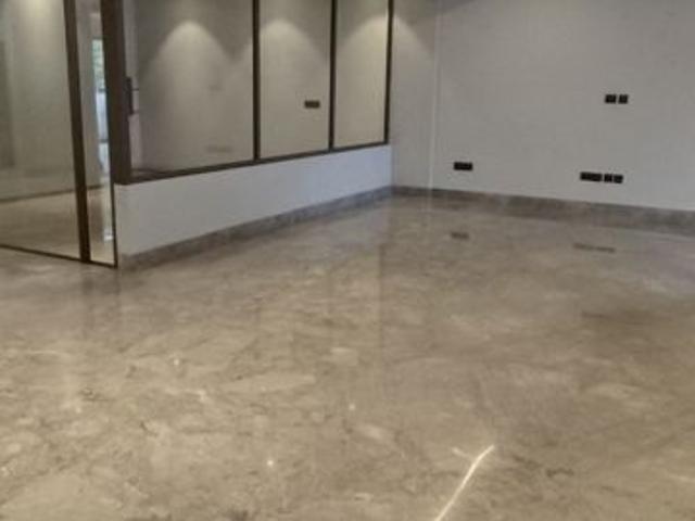 House for sale in Hariana