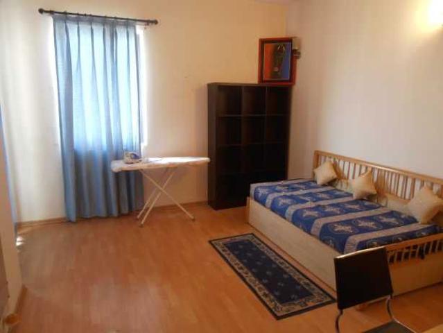 House for sale in Sector 16, Gurugram