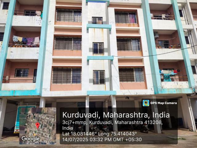 Flat for sale in Gorewasti, Kurduvadi