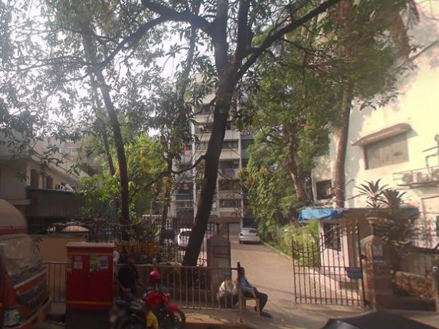 Flat for sale in Santacruz West, Mumbai