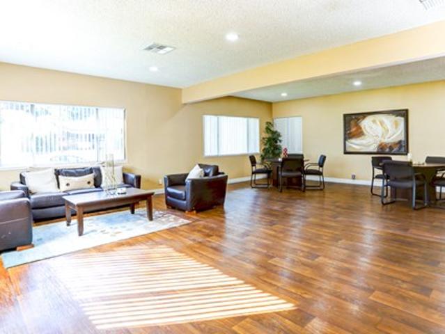 Apartment for rent in Reseda, Reseda